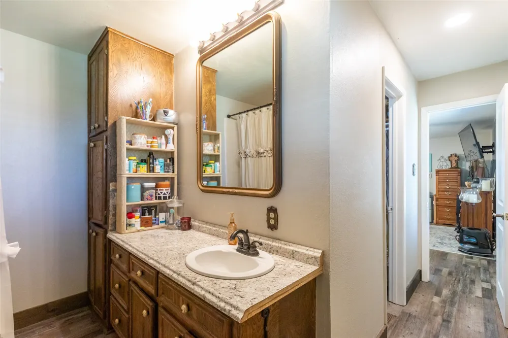 542 County Road 505 Abilene, TX 79601