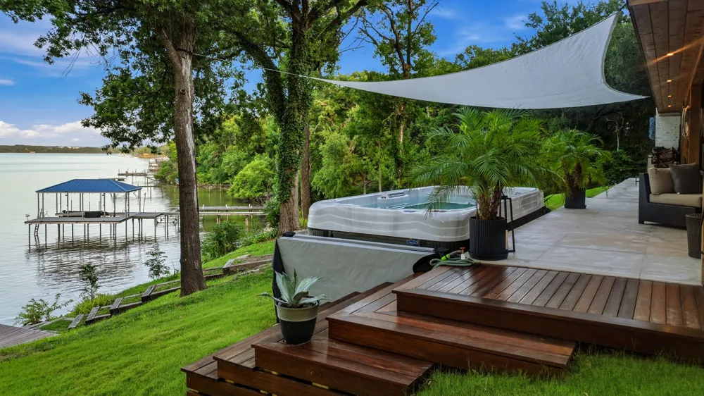 7250 Briar Road Azle, TX 76020