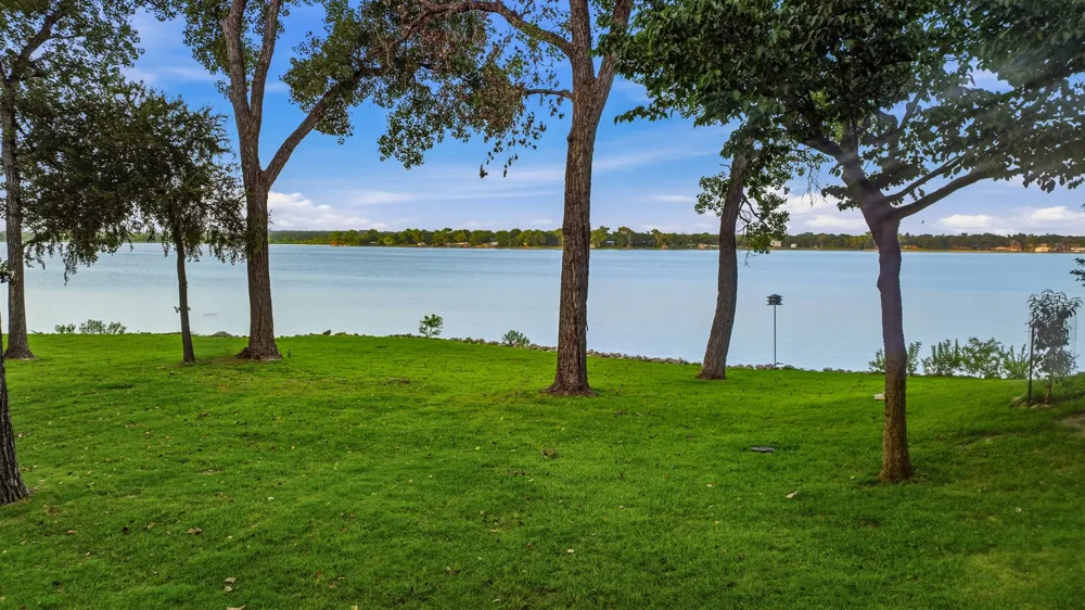 7250 Briar Road Azle, TX 76020