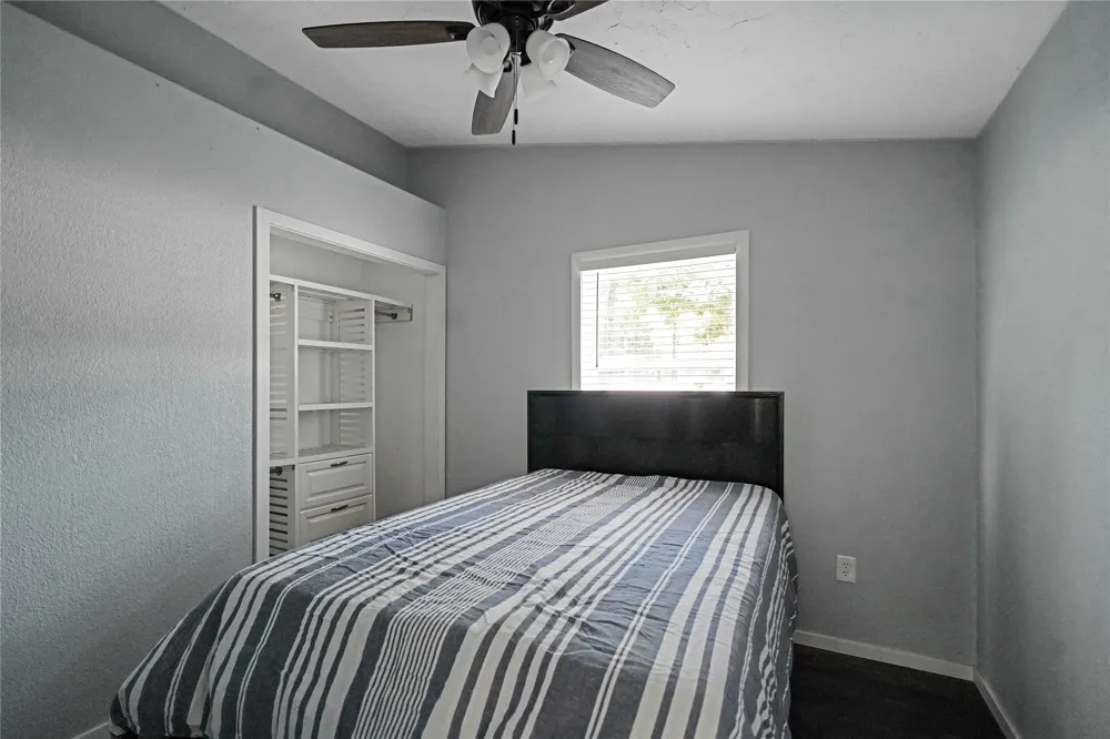 2228 W Holly Trail Holly Lake Ranch, TX 75765