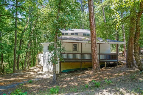 2228 W Holly Trail