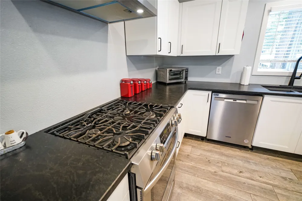 2228 W Holly Trail Holly Lake Ranch, TX 75765