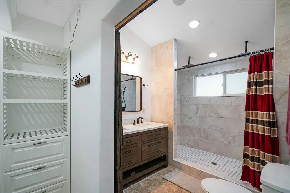 2228 W Holly Trail Holly Lake Ranch, TX 75765