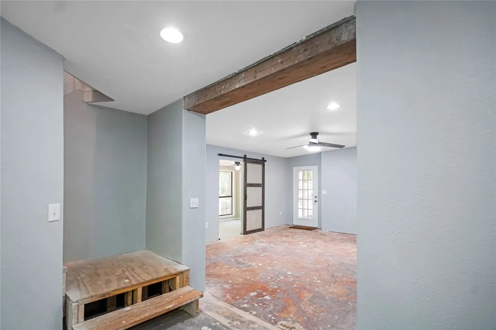 2228 W Holly Trail Holly Lake Ranch, TX 75765
