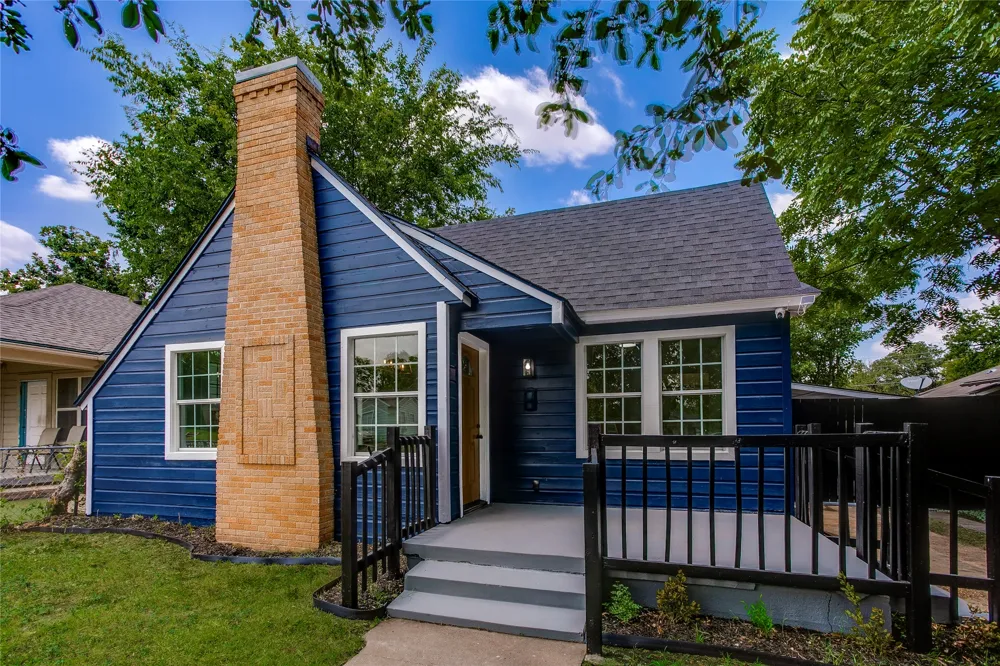 2635 Gladstone Drive Dallas, TX 75211
