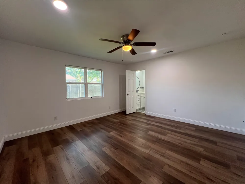 1809 Pilot Way Garland, TX 75040