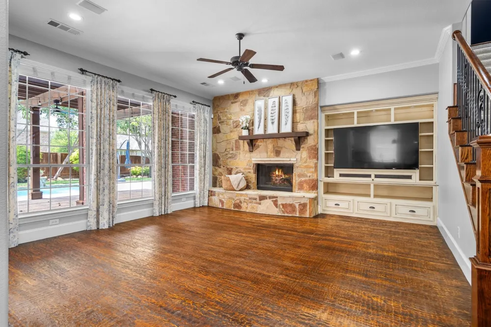 9161 Cedar Ridge Lantana, TX 76226