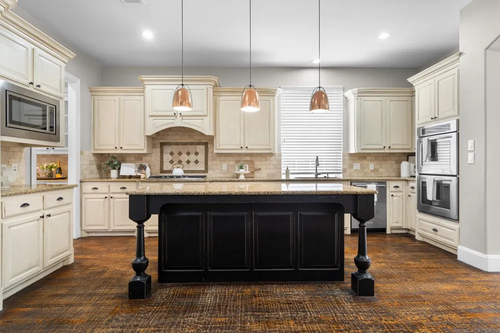 9161 Cedar Ridge Lantana, TX 76226
