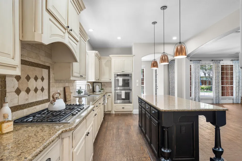 9161 Cedar Ridge Lantana, TX 76226