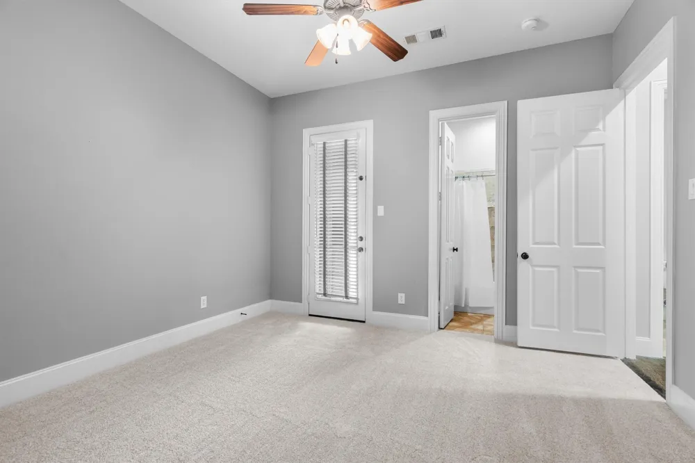 9161 Cedar Ridge Lantana, TX 76226