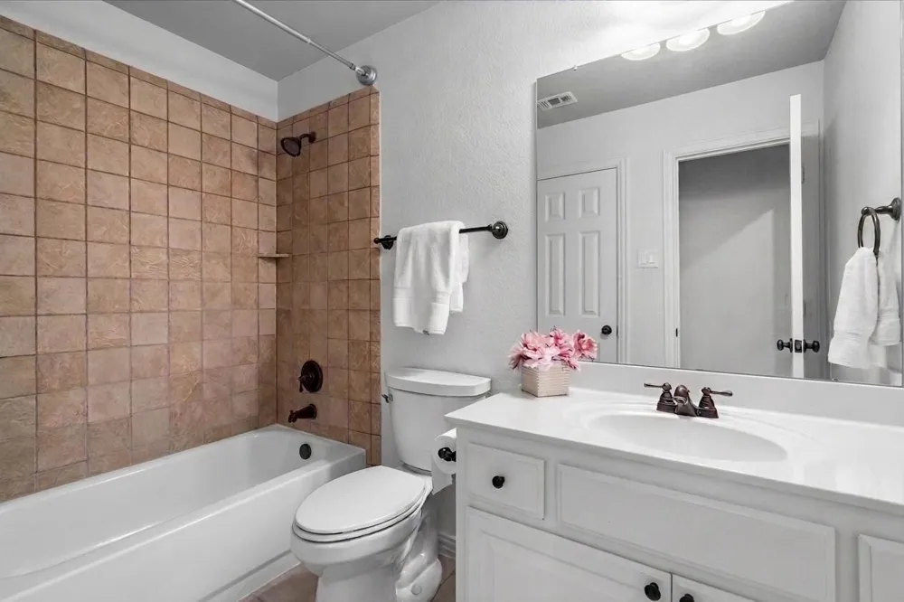 9161 Cedar Ridge Lantana, TX 76226