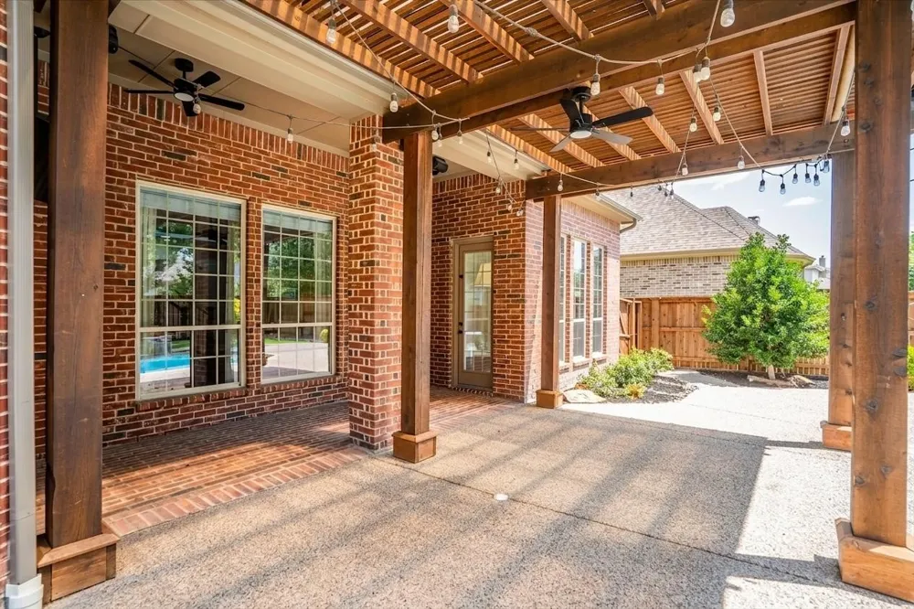 9161 Cedar Ridge Lantana, TX 76226