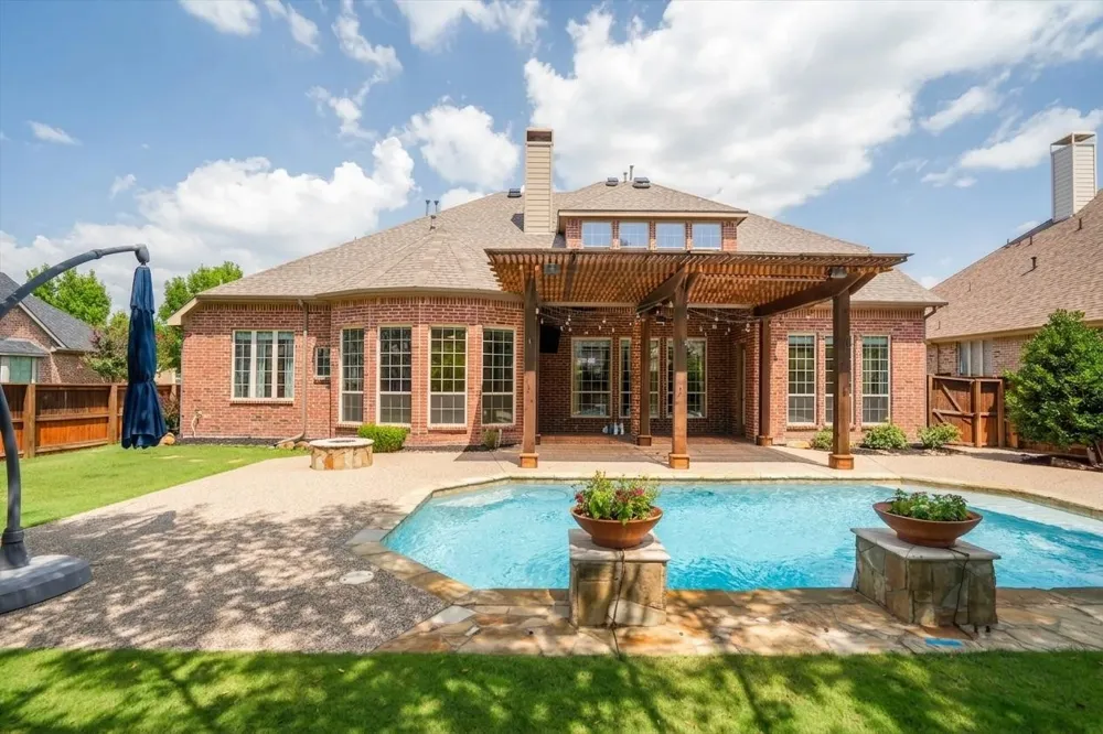 9161 Cedar Ridge Lantana, TX 76226