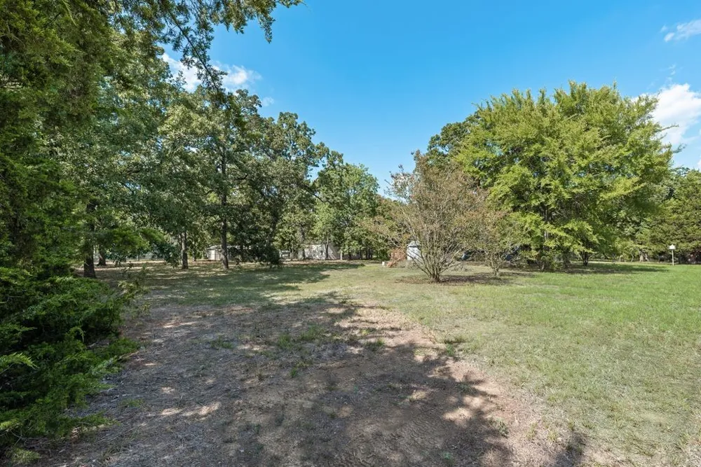 106 Hammer Road Eustace, TX 75124