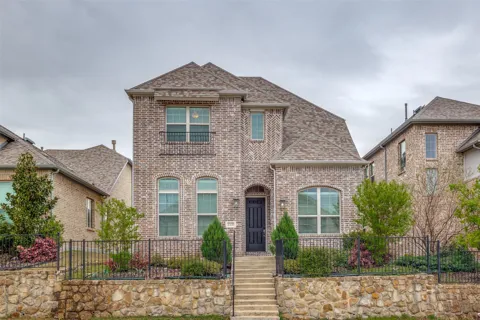 17620 Bottlebrush Drive