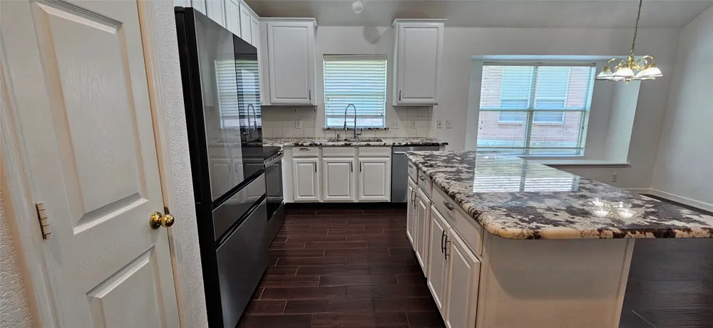 1503 Heather Brook Drive Allen, TX 75002