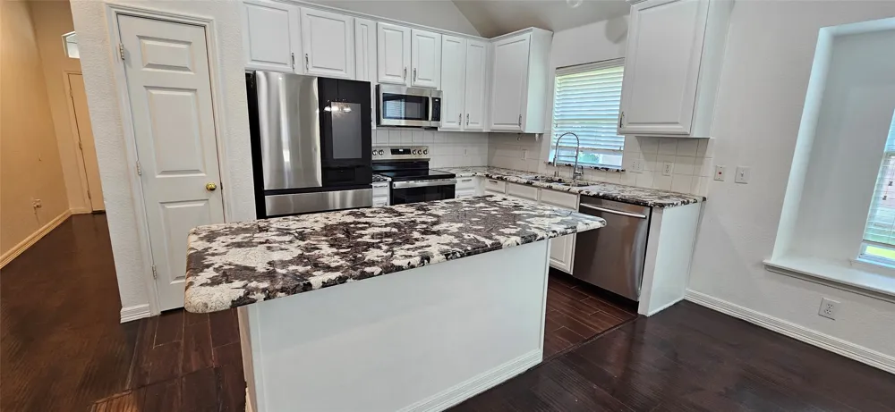 1503 Heather Brook Drive Allen, TX 75002