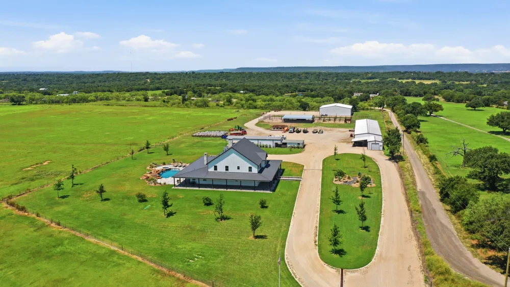 1670 Bosley Road Santo, TX 76472