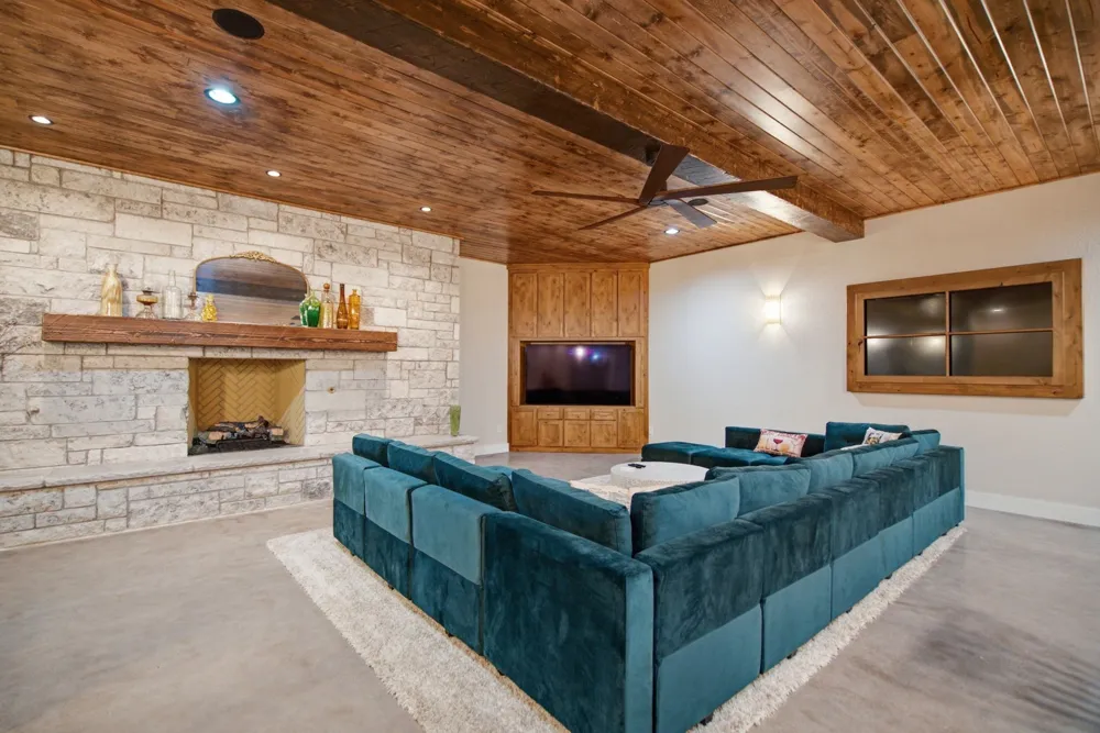 1670 Bosley Road Santo, TX 76472