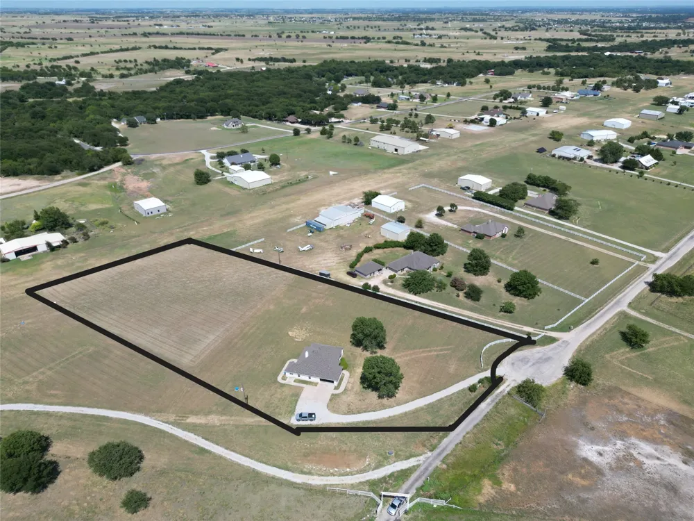 340 Red Baron Drive Rhome, TX 76078