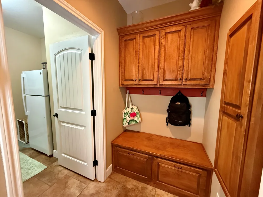 2553 Stonewall Valley Christoval, TX 76935