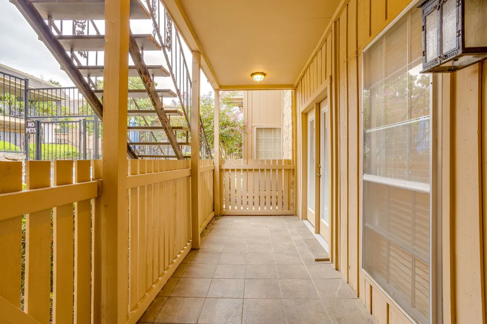 4403 S Bellaire Drive #123 Fort Worth, TX 76109
