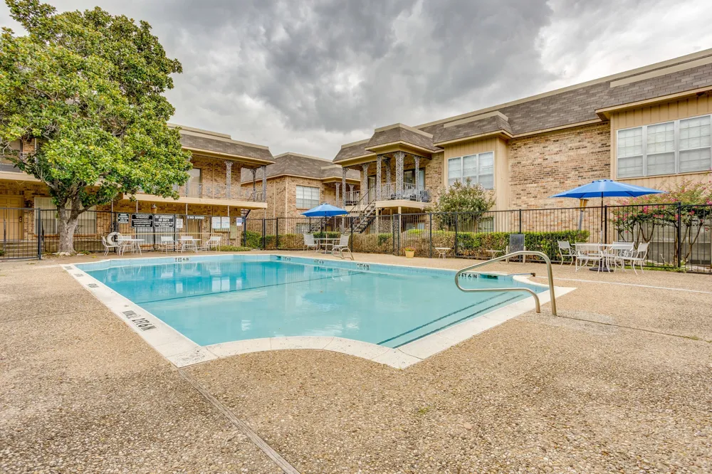 4403 S Bellaire Drive #123 Fort Worth, TX 76109
