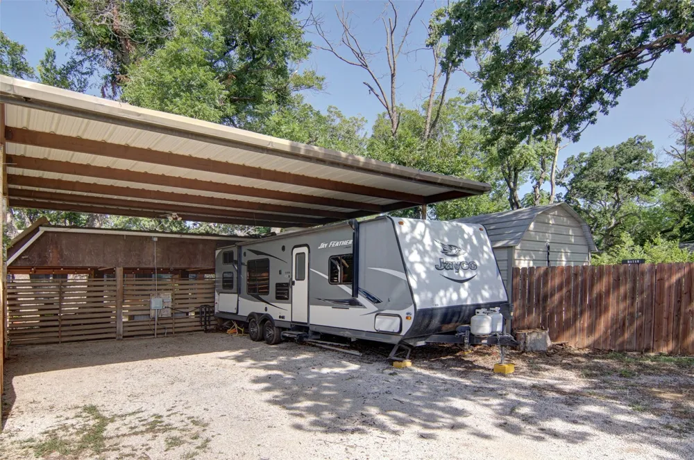 825 Elm Street Graham, TX 76450