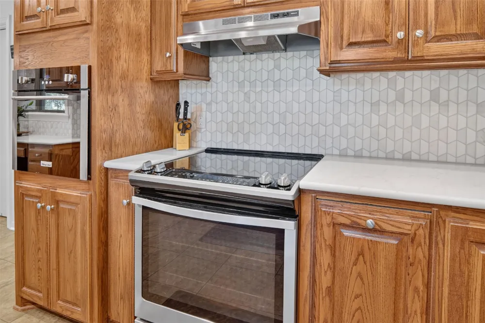 825 Elm Street Graham, TX 76450