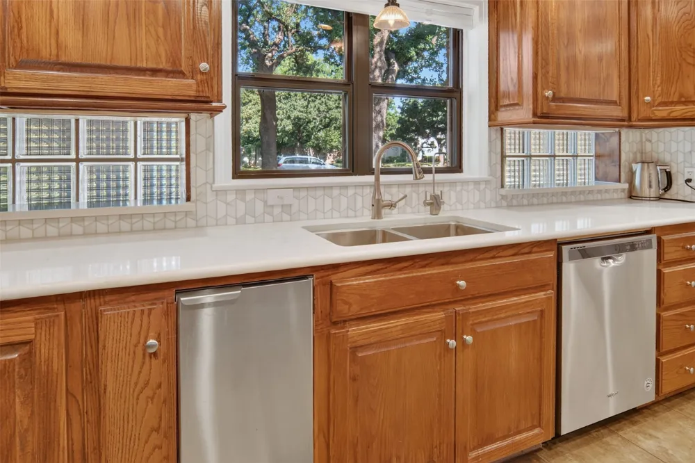 825 Elm Street Graham, TX 76450