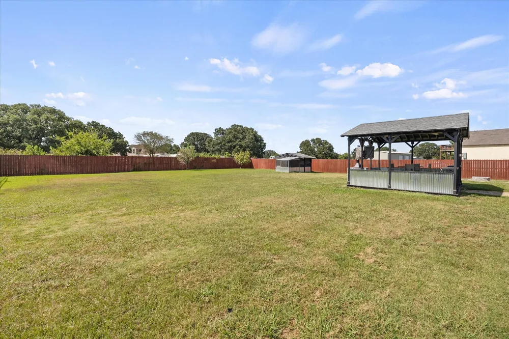 1089 Oak Hollow Lane Combine, TX 75159