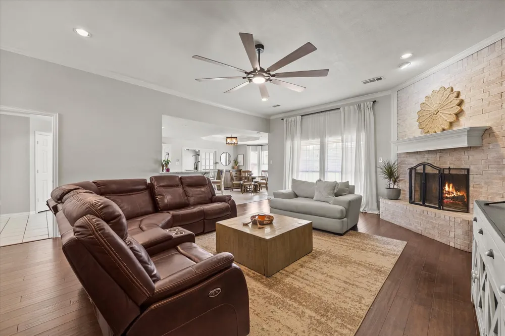 1089 Oak Hollow Lane Combine, TX 75159