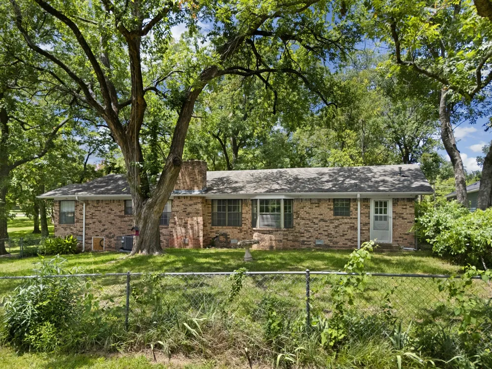 830 Layne Drive Denison, TX 75020