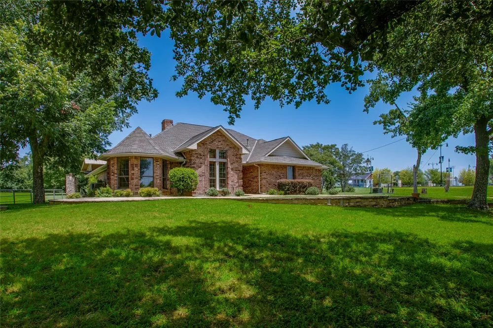 365 E Tripp Road Sunnyvale, TX 75182