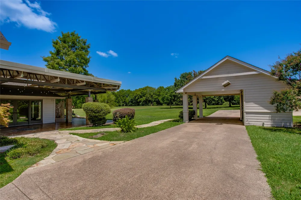 365 E Tripp Road Sunnyvale, TX 75182