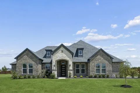 4021 Lagos Drive