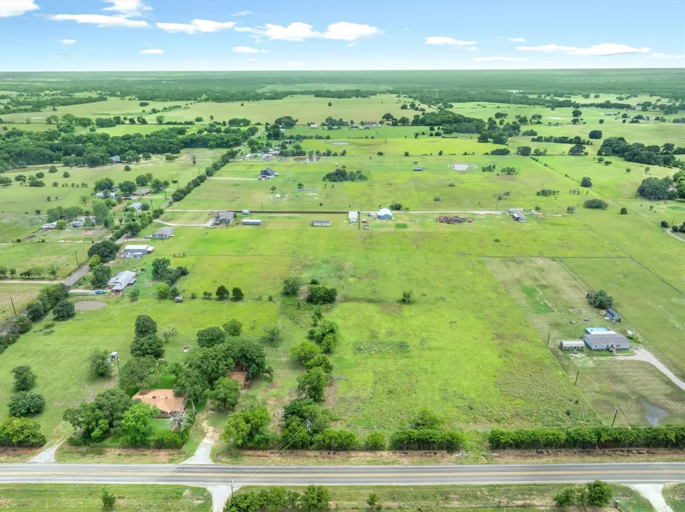 W. Cedar PKWY Kemp, TX 75143