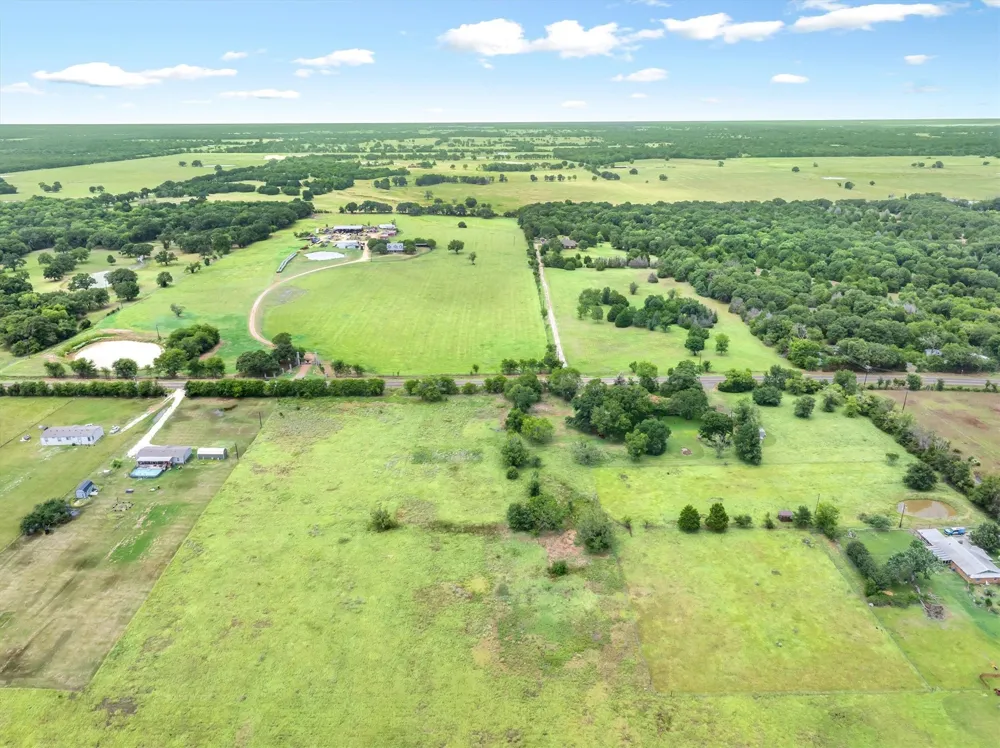W. Cedar PKWY Kemp, TX 75143