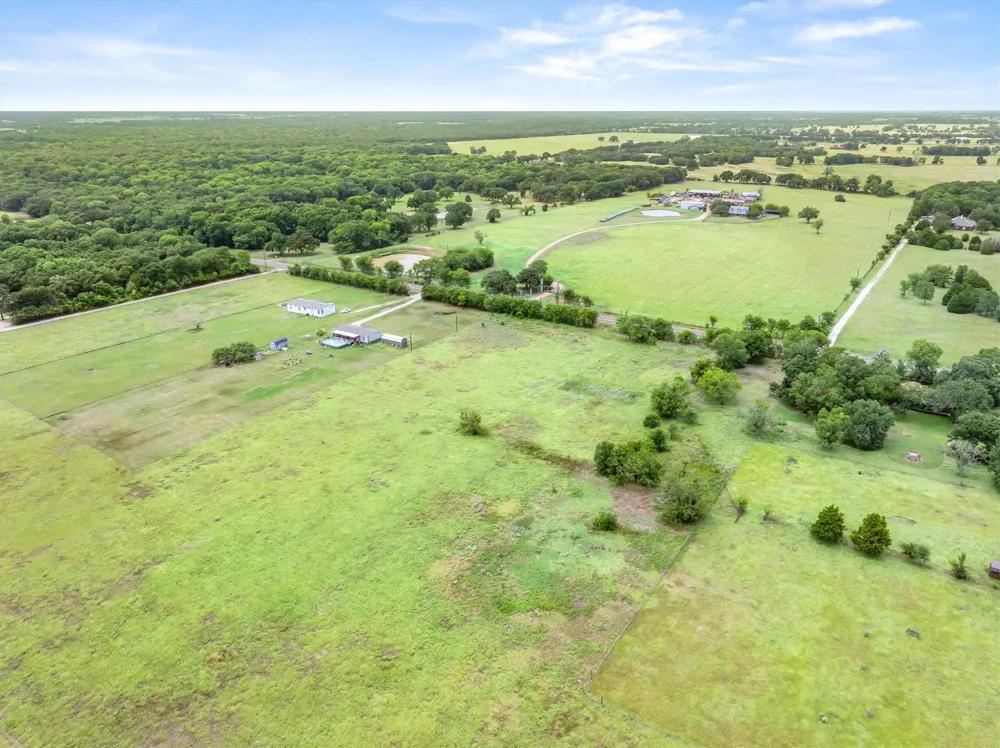 W. Cedar PKWY Kemp, TX 75143