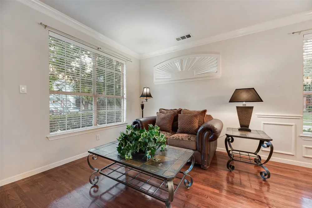 1660 Meadows Avenue Lantana, TX 76226