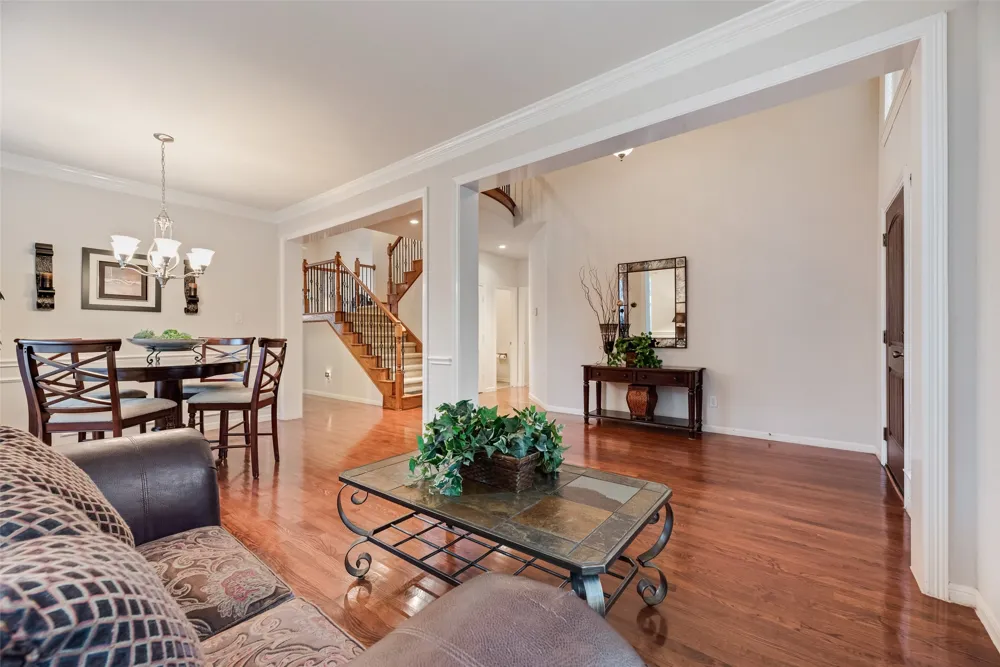 1660 Meadows Avenue Lantana, TX 76226