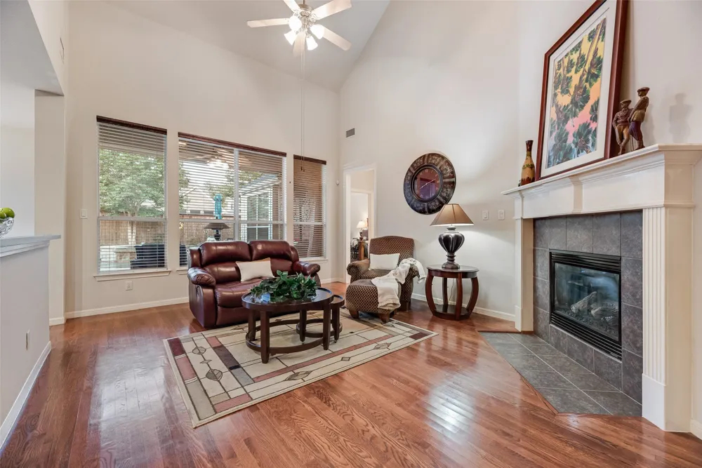 1660 Meadows Avenue Lantana, TX 76226