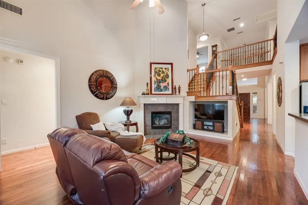 1660 Meadows Avenue Lantana, TX 76226