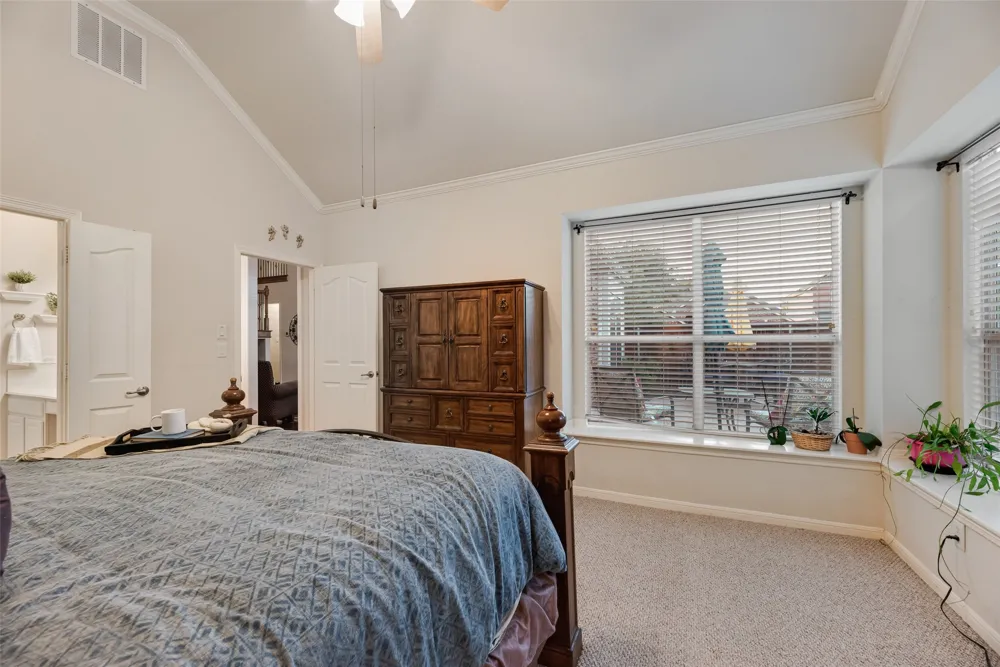 1660 Meadows Avenue Lantana, TX 76226