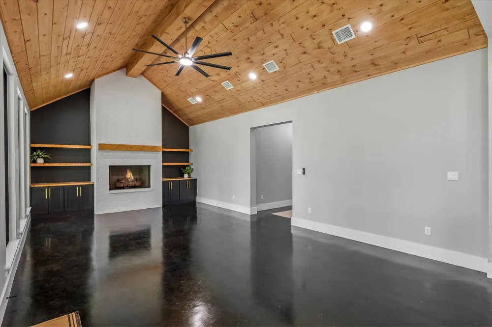 12253 Madison Xing Bullard, TX 75757
