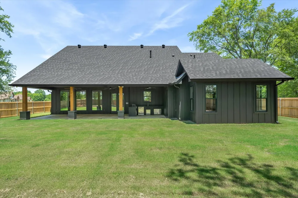 12253 Madison Xing Bullard, TX 75757