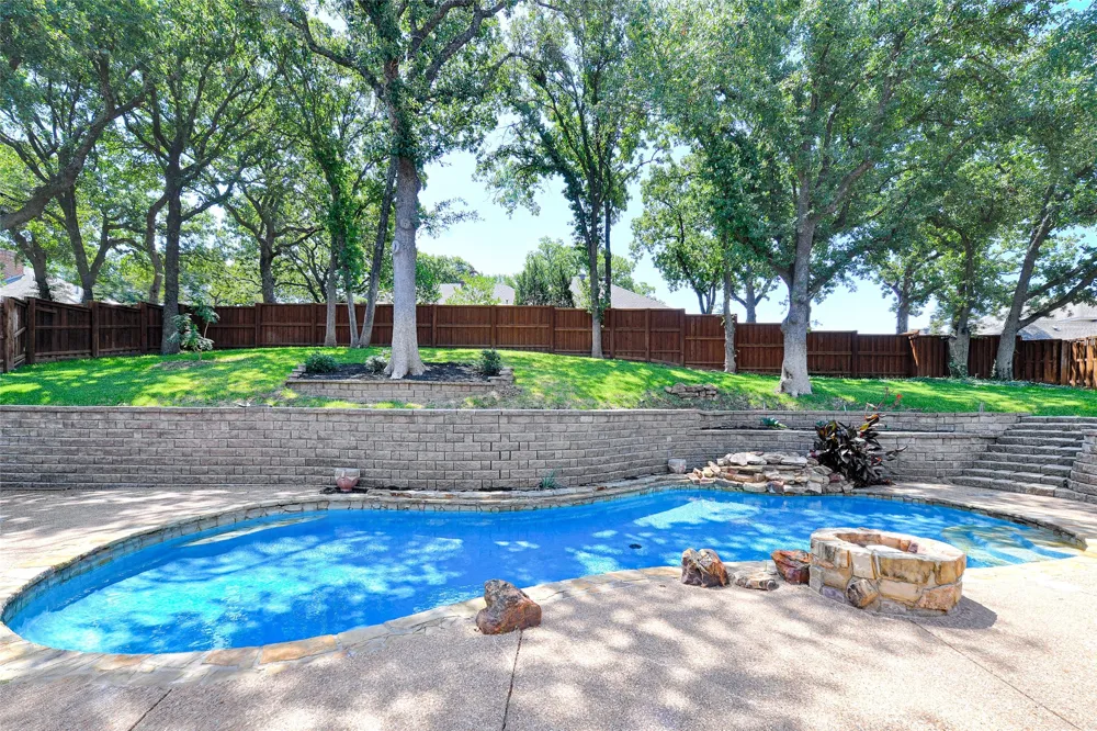 515 Craig Circle Highland Village, TX 75077