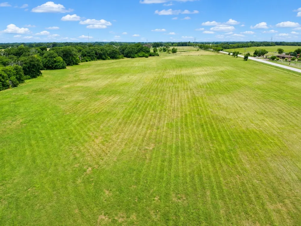 8401 S Fm 148 Scurry, TX 75158