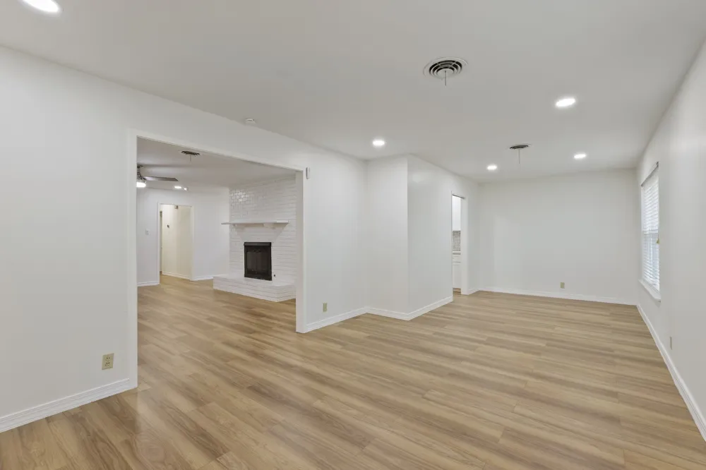 624 Hillview Drive Hurst, TX 76054