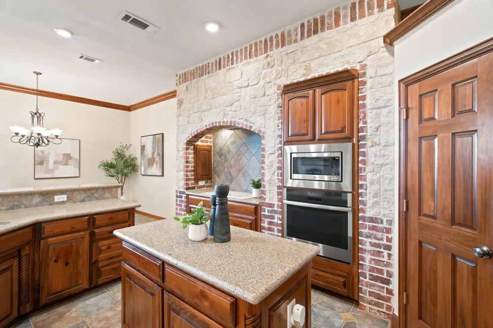 8470 Steeplechase Circle Argyle, TX 76226
